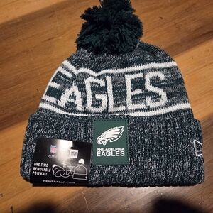 New EraPhiladelphia Eagles Gray and White Knit Beanie